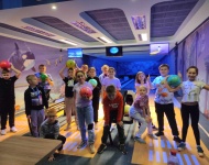 4b na bowlingu.